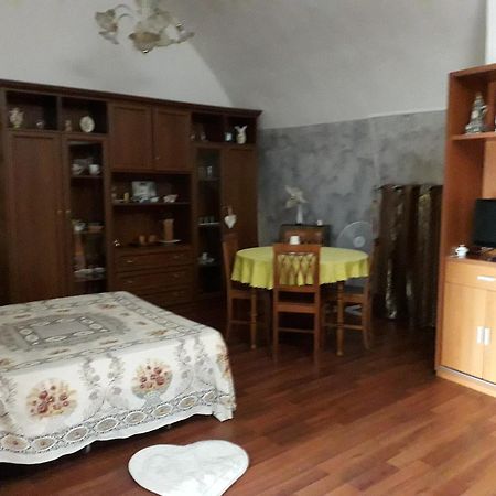 Casa Vacanza Mary Lejlighed Santeramo in Colle Værelse billede